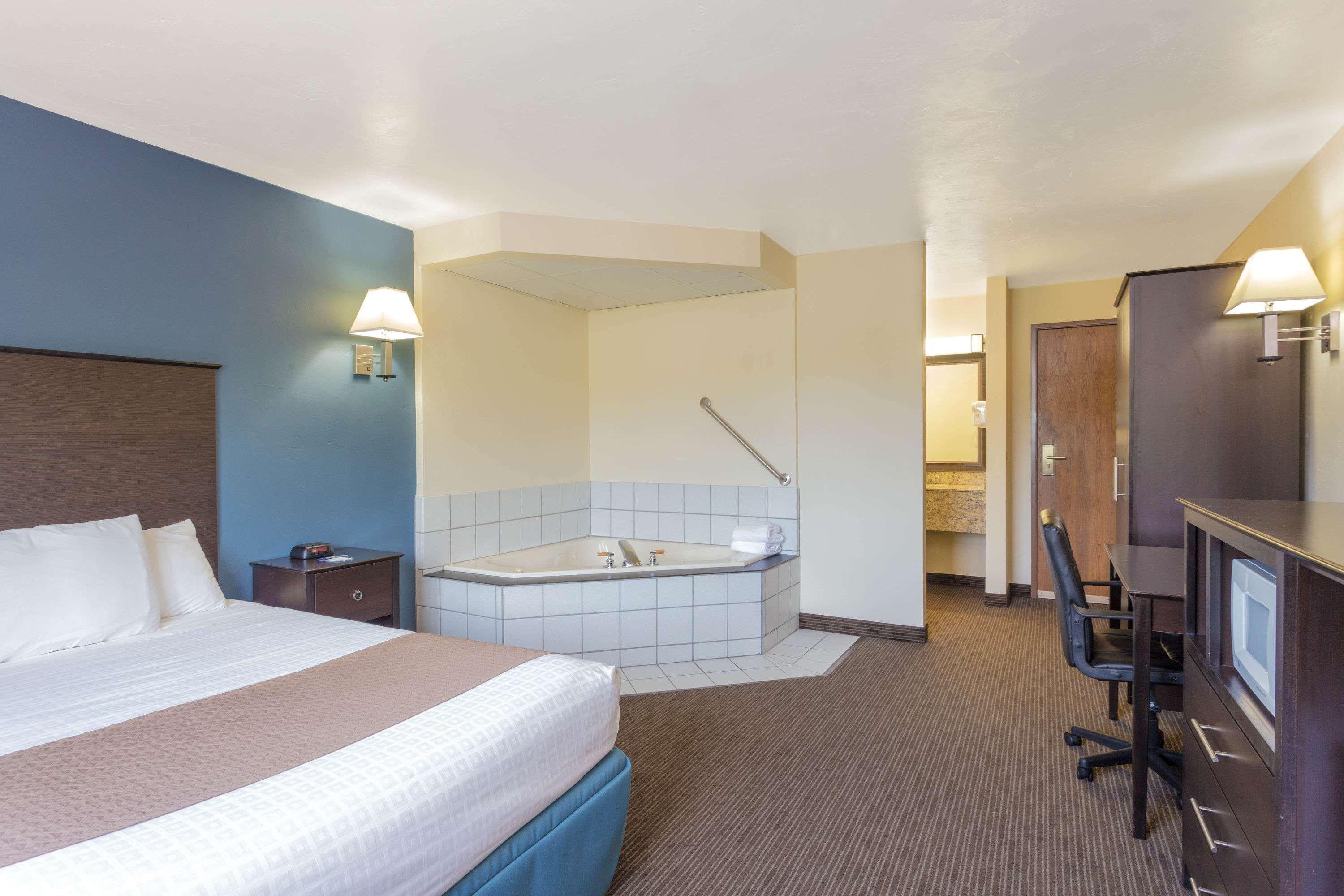 Americinn By Wyndham Green Bay West Exterior foto
